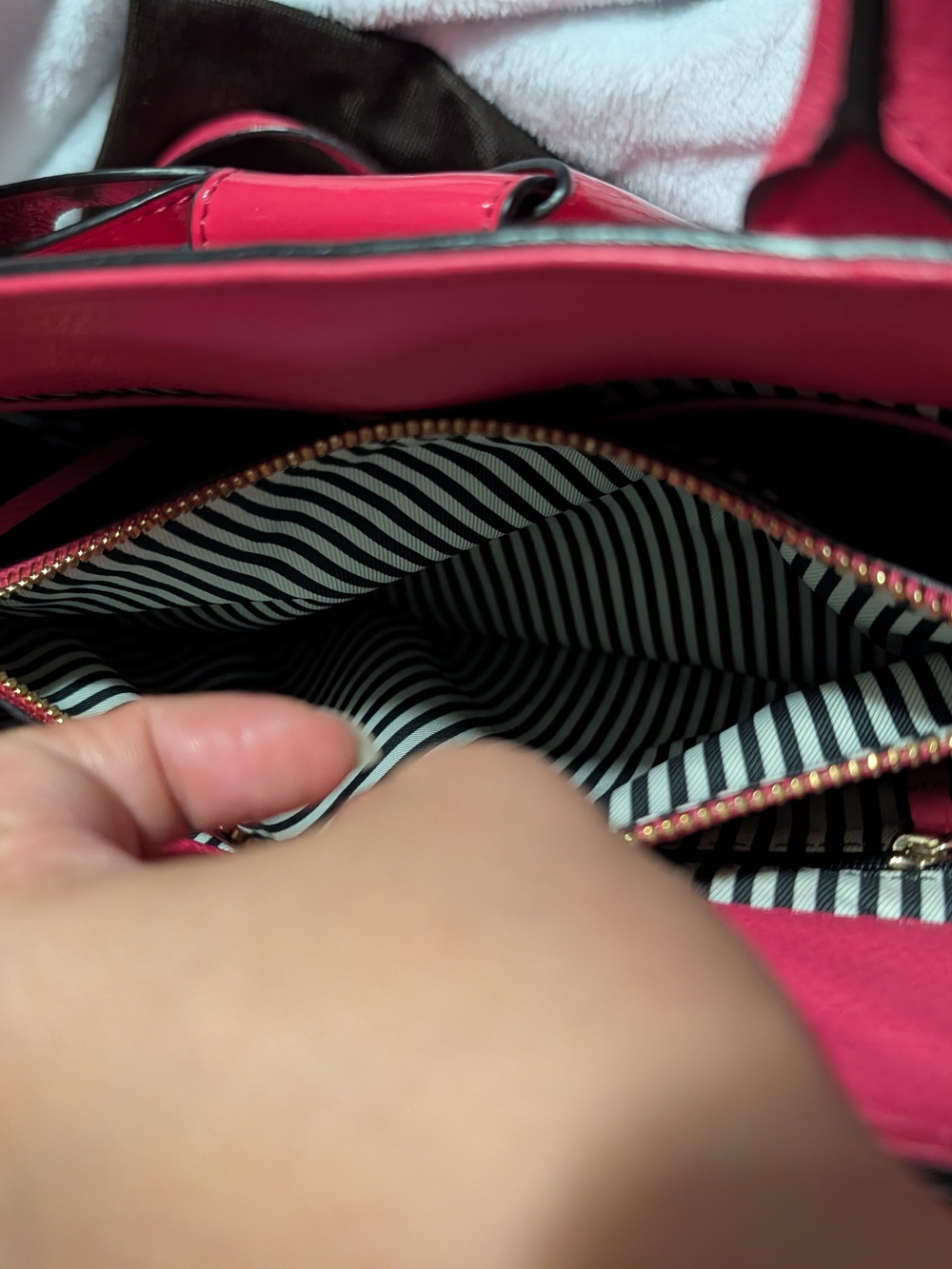 Kate Spade New York "Bow Valley Helena" Satchel - Picture 11 of 14